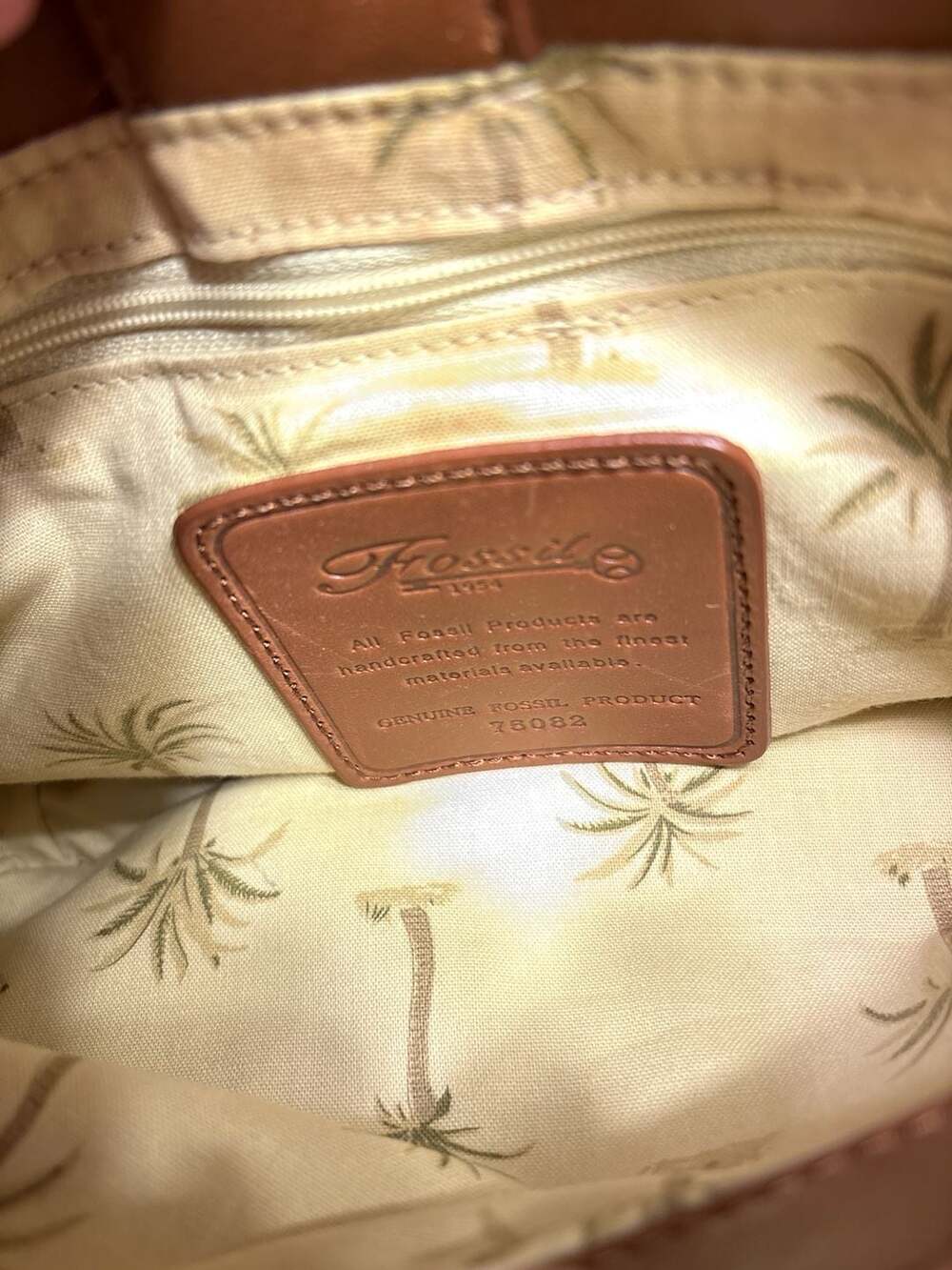 Fossil Vintage Brown Leather & Woven Straw Palm Tree Interior Shoulder Bag 75082